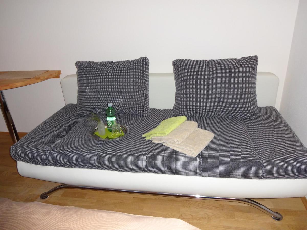 "Nature Erleben" Appartement & Komfortzimmer Velden am Worthersee Bagian luar foto